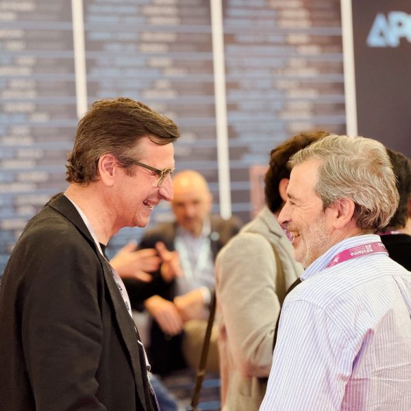 1a6eda92-969b-42b3-8965-e9e770f68b74